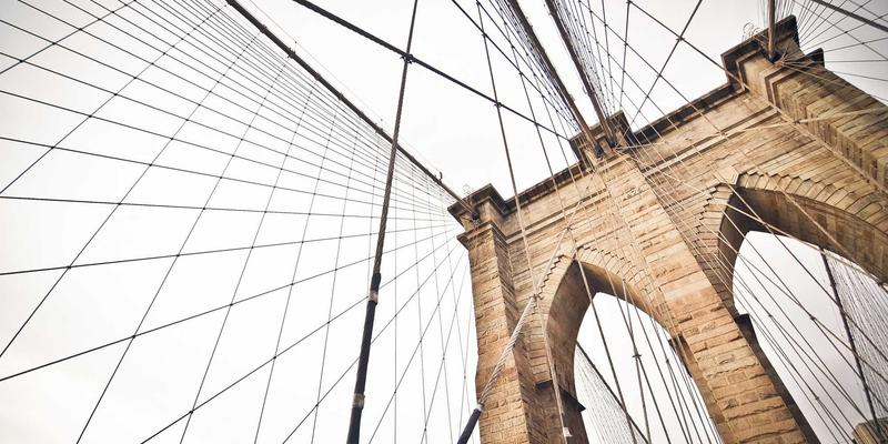 脑机接口商业化破局：非侵入式硬件如何重塑医疗康复与消费电子未来